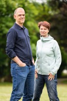 Foto der leitung vom Kurshaus Frau Korf und Herr Schneider