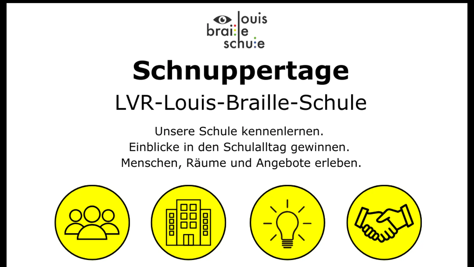 Auf der Bühne stehen sechs Personen (u.a. Schulleiterin Frau Grün-Klingebiel, Schülersprecher David Jelic und der Vorsitzende des Fördervereins, Herr Reith). Sie würdigten die wertvolle Unterstützung zahlreicher Unterstützer*innen der Schule. Frau Grün-Klingebiel hält das Mikrofon.