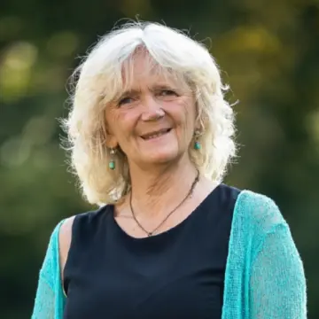 Porträtfoto von der Schulleitung Frau Kerstin Grün-Klingebiel