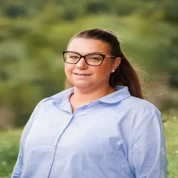 Porträtbild von der Ansprechperson Internat Avelina Hennes