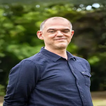 Porträtfoto von der Ansprechperson Medienzentrum Markus Schneider