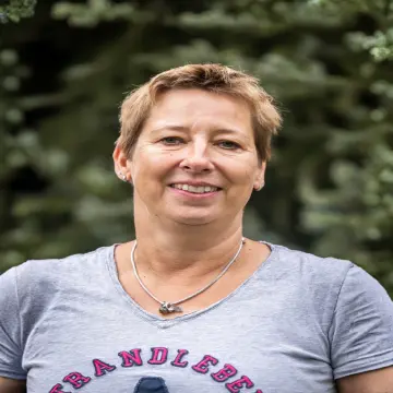 Porträtfoto von der Ansprechperson Logopädie Uta von Wirth